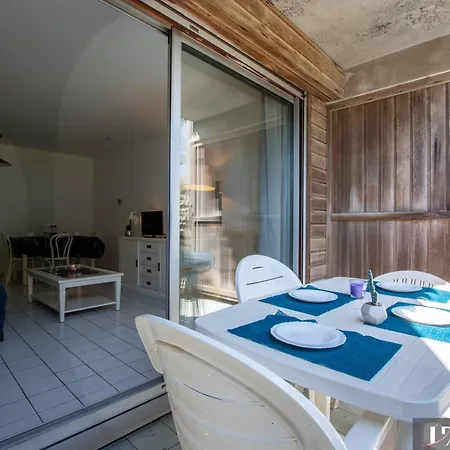 4 Couchages Avec Terrasse En Bord De - Fr-1-825-25 *