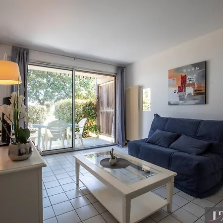Apartment 4 Couchages Avec Terrasse En Bord De - Fr-1-825-25 La Rochelle (Charente-Maritime)